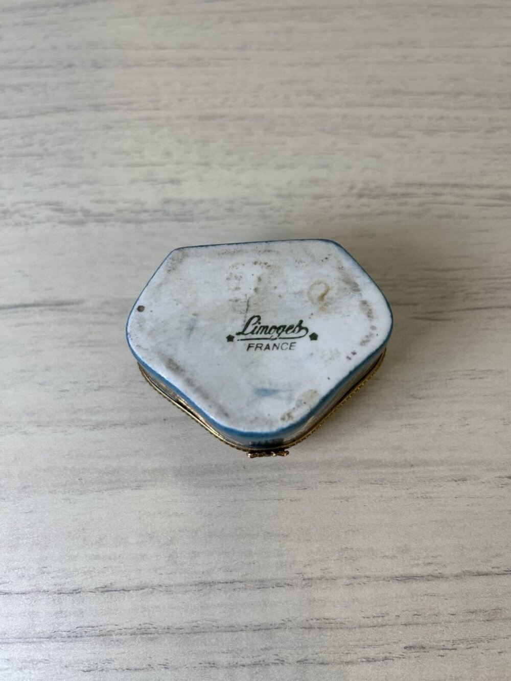 LIMOGES FRANCE BOX Vintage Blue Woman And Man Trinket Box Porcelain Serenade - Picture 12 of 12